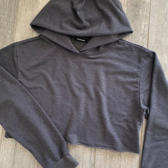 🔥🔥TALENTLESS - CROPPED HOODIE🔥🔥 - Picture 3 of 7